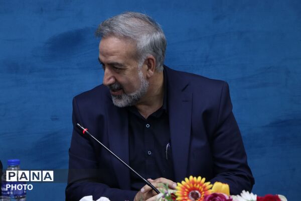 نشست هم‌اندیشی خبرنگاران پانا بهارستان؛ تجلیل از برترین‌ها و استقبال از اعضای جدید