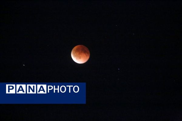 خسوف کامل ماه در تبریز