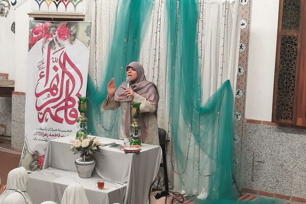 حضور دانش‌آموزان مدارس ناحیه دو شهرری در جشن ولادت حضرت فاطمه (س)