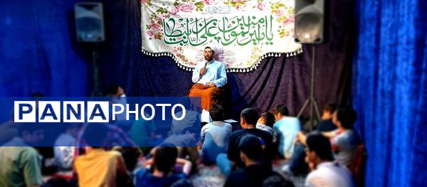 نقش آفرینی نوجوانان در خط ولایت جشن غدیر هیات دانش‌آموزی مسجد امام عصر (عج)