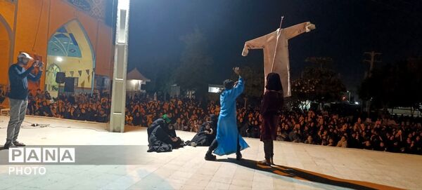 تئاتر «فریادِ بی‌پناهی‌ها»؛ روایتی از شام غریبان در زهوکی