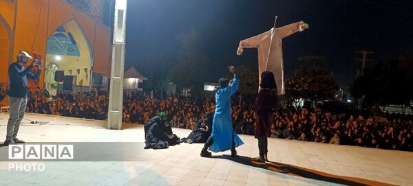 تئاتر «فریادِ بی‌پناهی‌ها»؛ روایتی از شام غریبان در زهوکی