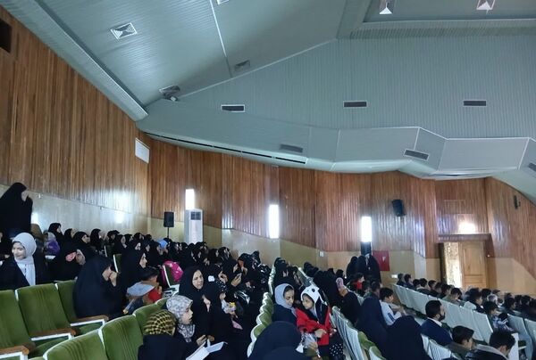 حضور دانش‌آموزان بسیجی در همایش اقتدار بسیجیان شهرستان تفت