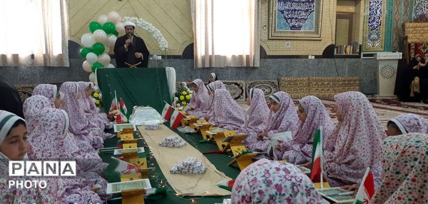 جشن تکلیف دختران جوکار به یاد دانش‌آموزان میناب برگزار شد
