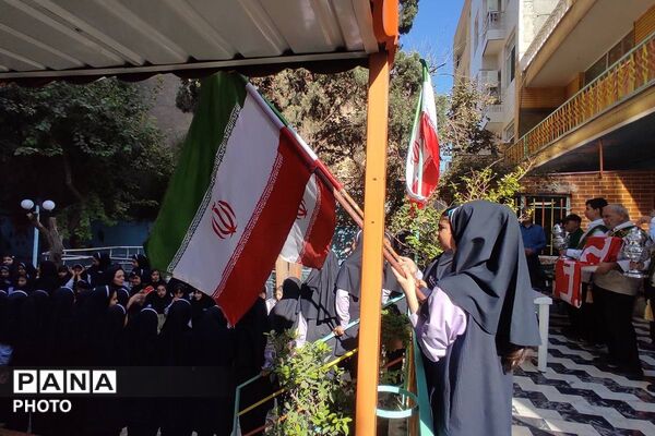 افتتاحیه «دوشنبه های امام حسینی» مدارس ورامین در مدرسه «معرفت نو»