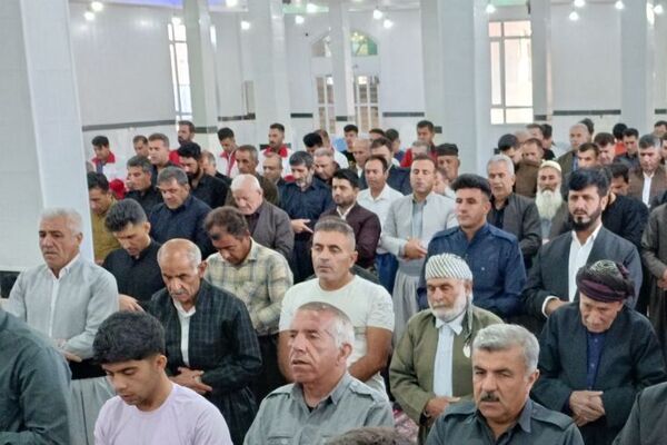 نماز عید سعید قربان در ثلاث باباجانی
