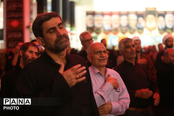 حال و هوای زائران حرم حضرت معصومه(س) در شام شهادت غریب الغربا(ع)