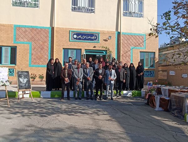 افتتاحیه کافه کتاب و سالن مطالعه در دبیرستان وکیلی۹