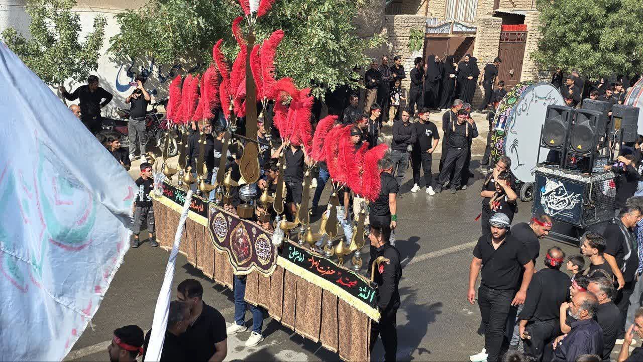 آیین عاشورای حسینی؛ مردم روستای ارغا در سوگ علمدار کربلاآیین عاشورای حسینی؛ مردم روستای ارغا در سوگ علمدار کربلا