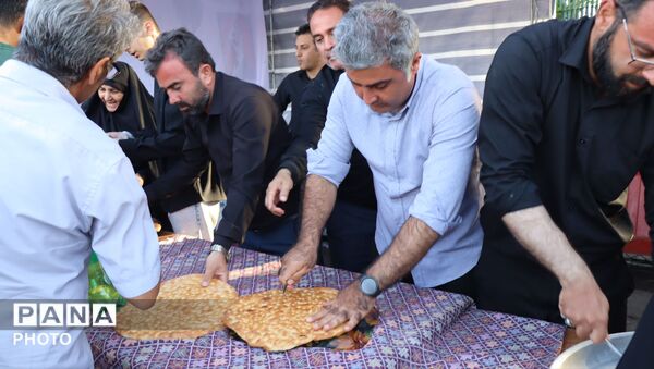  نقش‌آفرینی فعال فرهنگیان پاکدشت در موکب رهبر شهید