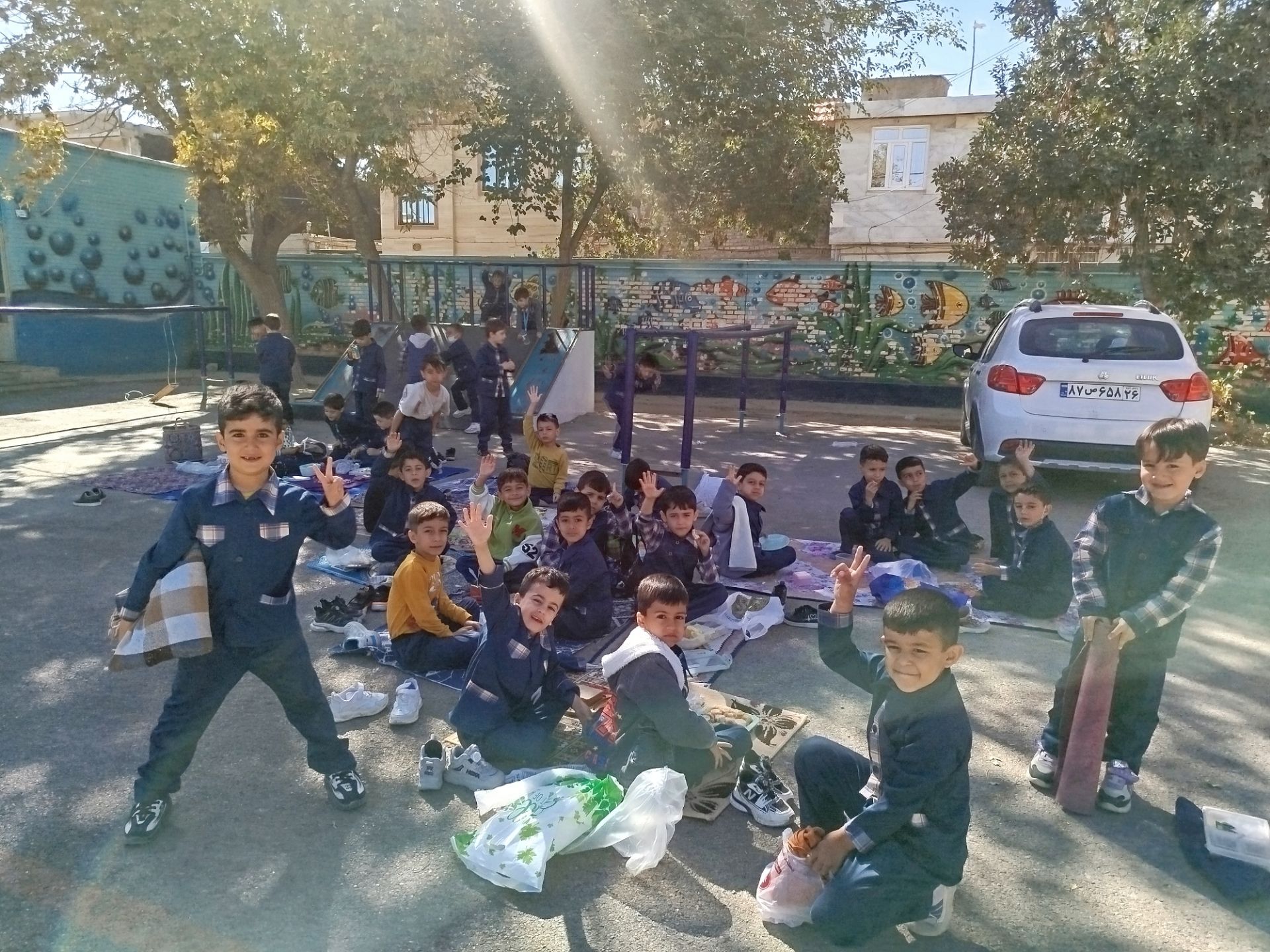 صبحانه سلامت در مدرسه مبین شهرستان شیروان