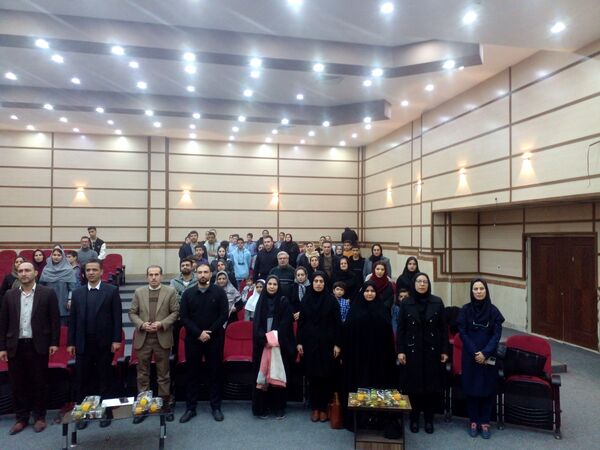 آیین تجلیل از دانش‌آموزان برتراستانی و کشوری در پژوهش سرای دکتر حسابی شهرستان قدس 