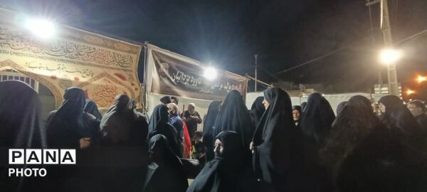 خدمت رسانی موکب مردمی شهید یزدانیان به اجتماعات شبانه اهالی روستای ورجان قم 