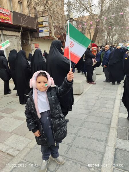 شکوه همدلی در روز پیروزی