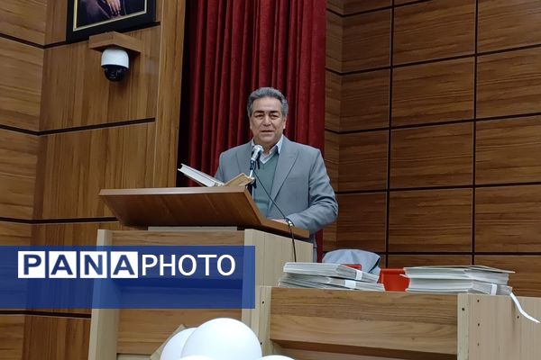 تقدیر از دانش‌آموزان دبیرستان هیات امنایی البرز در اردوگاه استانی شهید محمد منتظری شهریار 