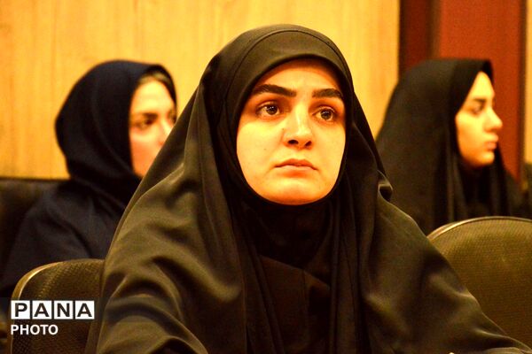 اجرای طرح شمیم ویژه معاونین و مربیان پرورشی در بهارستان‌دو