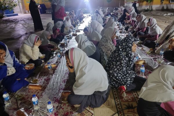 از برگزاری مراسم افطاری روزه اولی‌ها تا محفل انس با قرآن