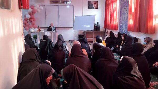  جلسه آموزش خانواده در مدرسه مهندس رحمانی فرد ناحیه یک مشهد مقدس