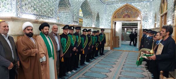 آیین غبارروبی ضریح مطهر حضرت علی‌بن‌امام‌محمدباقر(ع) 