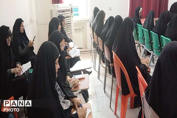 آموزش صف جمع وگارد پرچم در کرمان