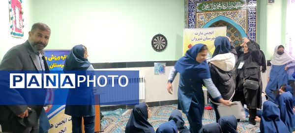 مسابقات دارت در مدرسه دخترانه ضحی ۲