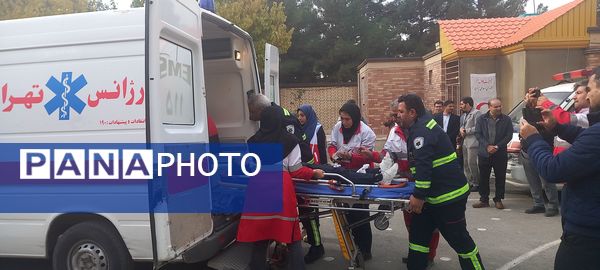 اجرای مانور زلزله با هدف مدرسه ایمن جامعه تاب آور