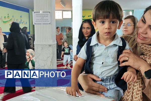 آغاز همدلی خانه و مدرسه، در جلسه انجمن اولیا و مربیان دبیرستان مهدیه