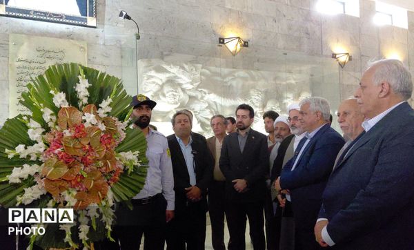 فردوسی؛ صدای ماندگار هویت ایرانی