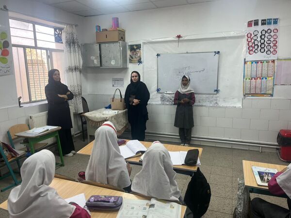 بازدید سرگروه‌های آموزشی از مدارس خاتم 