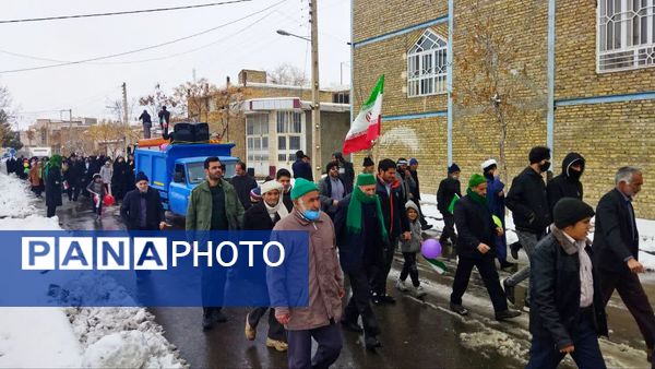 راهپیمایی ۲۲ بهمن، تجلی اتحاد و اراده ملی در بایگ