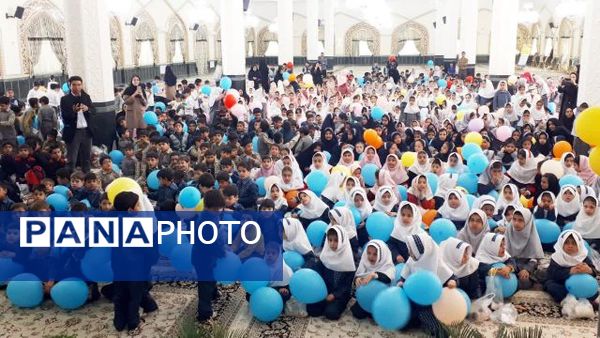 اجتماع بزرگ دانش‌آموزان در زیارتگاه شهید آیت الله مدرس(ره)