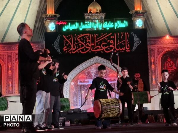 قاب های دیدنی برگزاری آیین «محرم‌شهر» در میدان آزادی با حال و هوای اربعینی