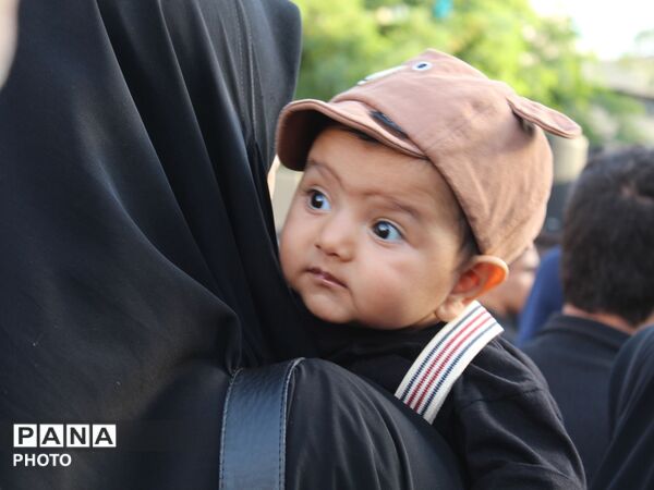 ماتم حسینی در چهارراه بهار؛ ضجه های عاشورایی در غروب غربت