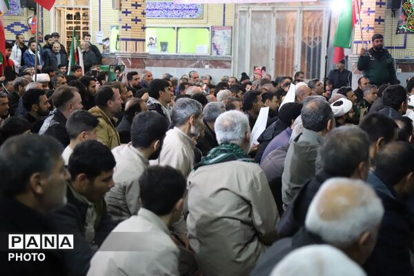 مراسم وداع با پیکر شهید حسین احمدی در دارالمؤمنین کبودرآهنگ