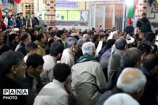 مراسم وداع با پیکر شهید حسین احمدی در دارالمؤمنین کبودرآهنگ