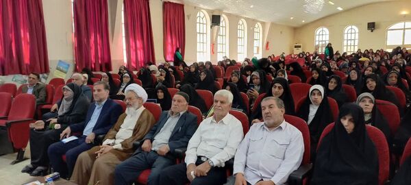 مراسم تکریم و نکوداشت مادران، همسران و فرزندان شهدا در شهرستان فلاورجان