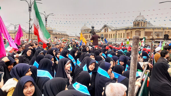 فریاد وحدت در سالروز فجر انقلاب