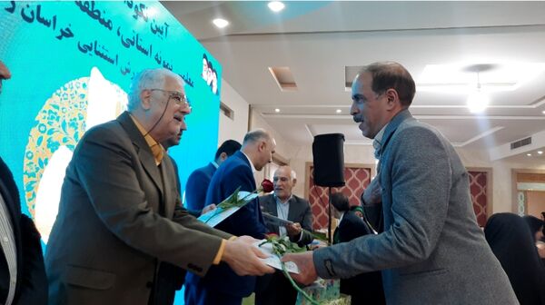 آیین تکریم از معلمان نمونه استانی و منطقه‌ای و تجلیل از بازنشستگان آموزش و پرورش استثنایی