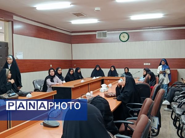  جلسه تقدیر از خبرنگاران فعال تیرماه 1404 در خلیل آباد