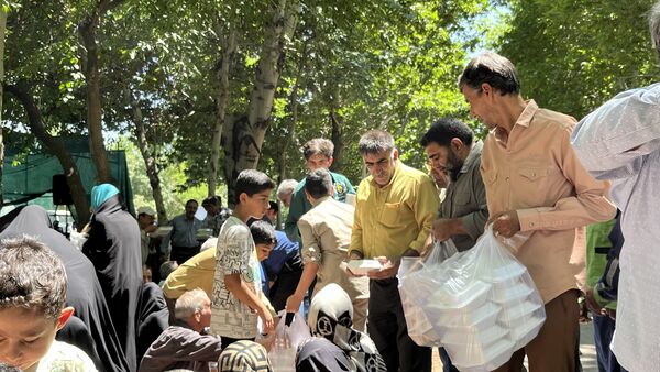 سفره غذای ۴۰ هزار نفری عید غدیر در مشهد برپا شد