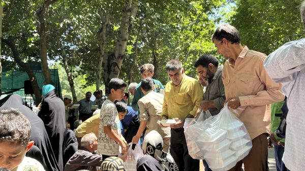 سفره غذای ۴۰ هزار نفری عید غدیر در مشهد برپا شد