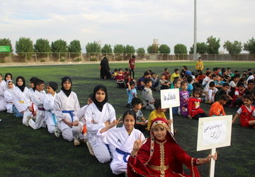 جشنواره بازی‌های بومی و محلی در روستای دویره