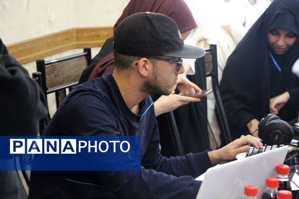 حضور جوانان و نخبگان خلاق در دومین رویداد تولید محتوای دیجیتال شهرستان بن