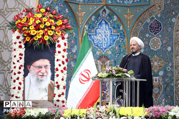 آیین خطبه خوانی خادمان حرم حضرت معصومه(س) در روز دختر