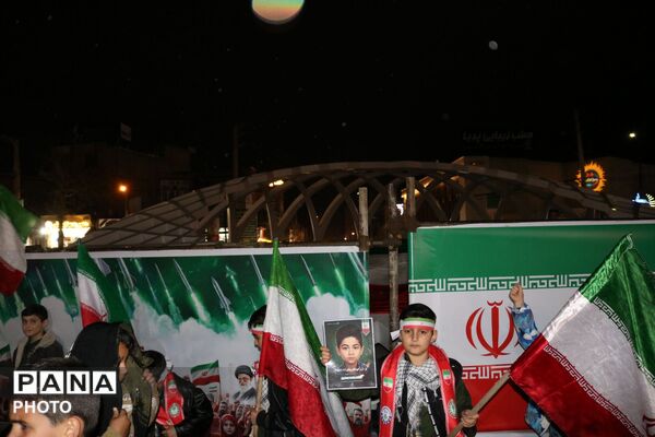 دانش‌آموزان پای کار وطن
