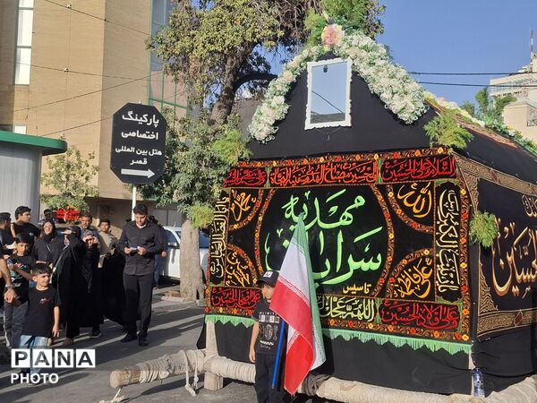  روایت جاماندگانی که اربعین را در کوچه‌های شهر زندگی کردند