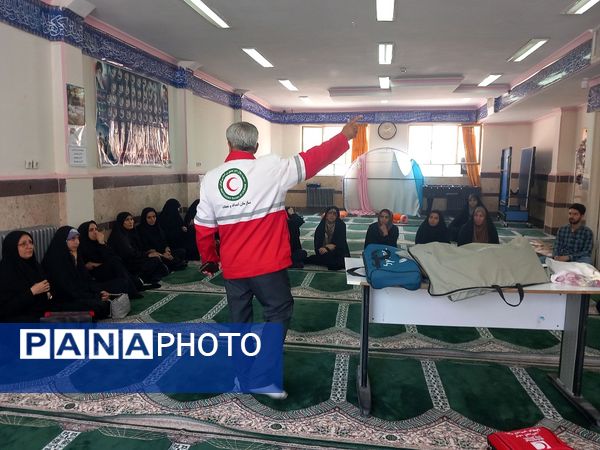 برگزاری دوره آموزش مربیان تشکل پیشتازان ساوجبلاغ