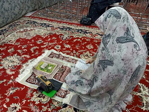اعتکاف در مسجد جامع روستای بزنجرد خلیل آباد 