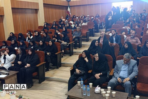  آیین گرامی‌داشت «سلامت و امنیت با سفیران سلامت» در ورامین