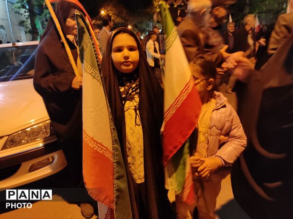 این علم بر زمین نمی ماند 